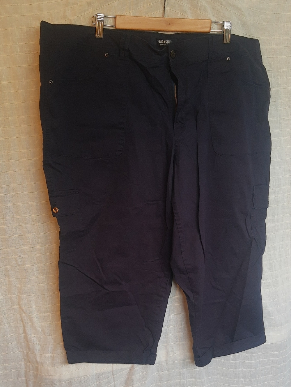 jeanstar Navy Blue Women's Capris with Cargo Pockets